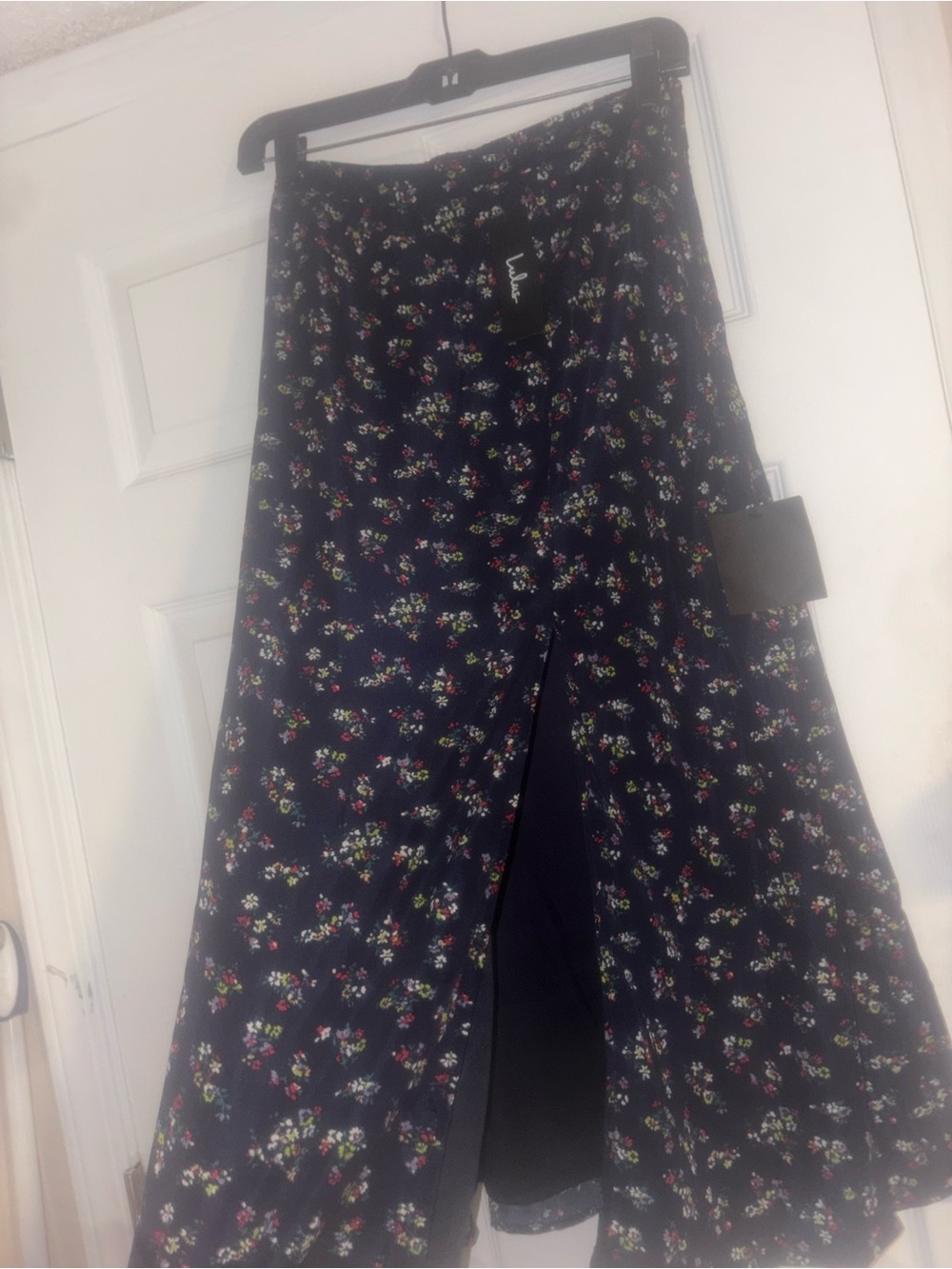 lulus new with tags Women's Navy Floral Midi Skirt with Front Slit